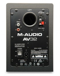 M-Audio AV32-2